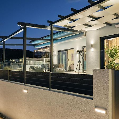 Blue View Villa - Coastal Elegance With Swim Spa, By Zantewize アリカナス エクステリア 写真
